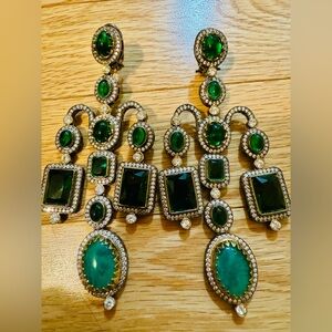 Elegant Green and Gold Dangle Earrings